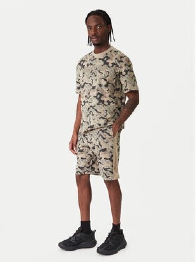 Guess Szorty sportowe Z6RD00 K9YI1 Beżowy Regular Fit