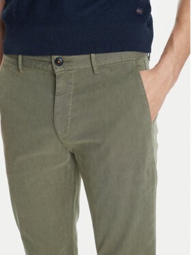 BOSS Chinosy 50548006 Zielony Slim Fit