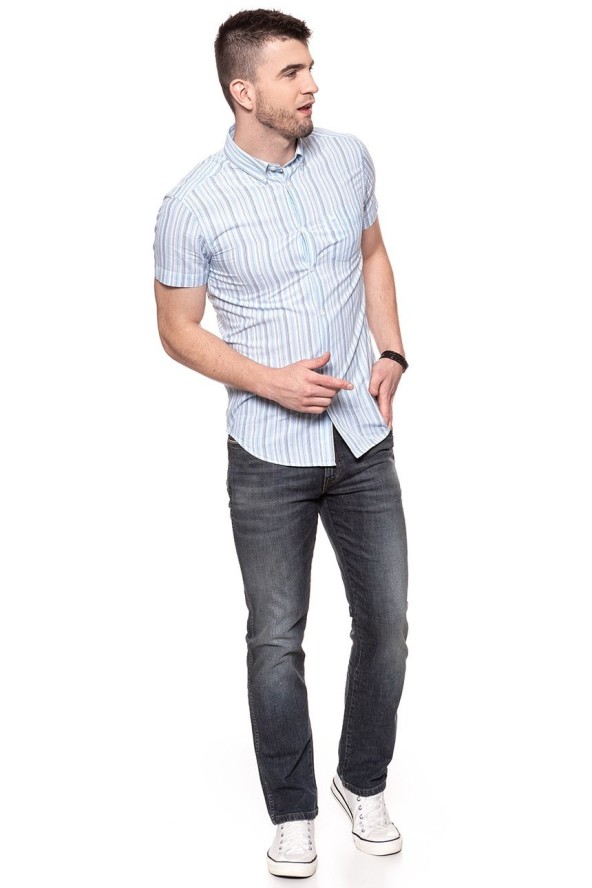 KOSZULA MĘSKA KRÓTKI RĘKAW WRANGLER SS 1PKT BUTTON-DOWN SAPPHIRE BLUE W5944NQBT 112129756