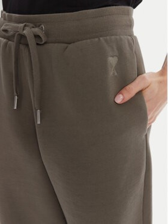 AMI Paris Spodnie dresowe UTR240.747 Khaki Regular Fit