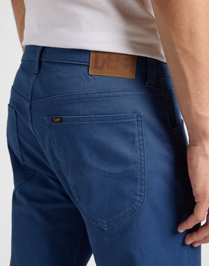 LEE MĘSKIE SPODNIE JEANSOWE DAREN ZIP FLY NEW DRAMA BLUE 112360202 L707016436