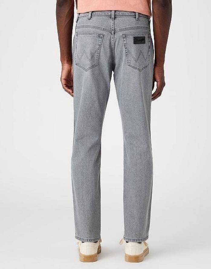 WRANGLER TEXAS MĘSKIE SPODNIE JEANSOWE TAPER GOLDEN GREY W12T3039H 112145804