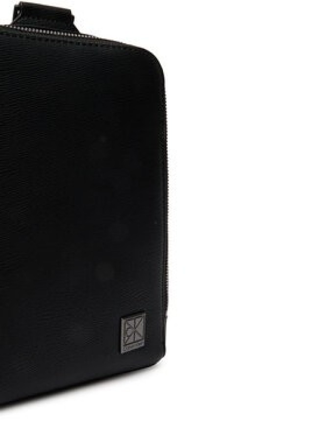 Calvin Klein Saszetka Emblem Hw Sling LV04D3292G Czarny