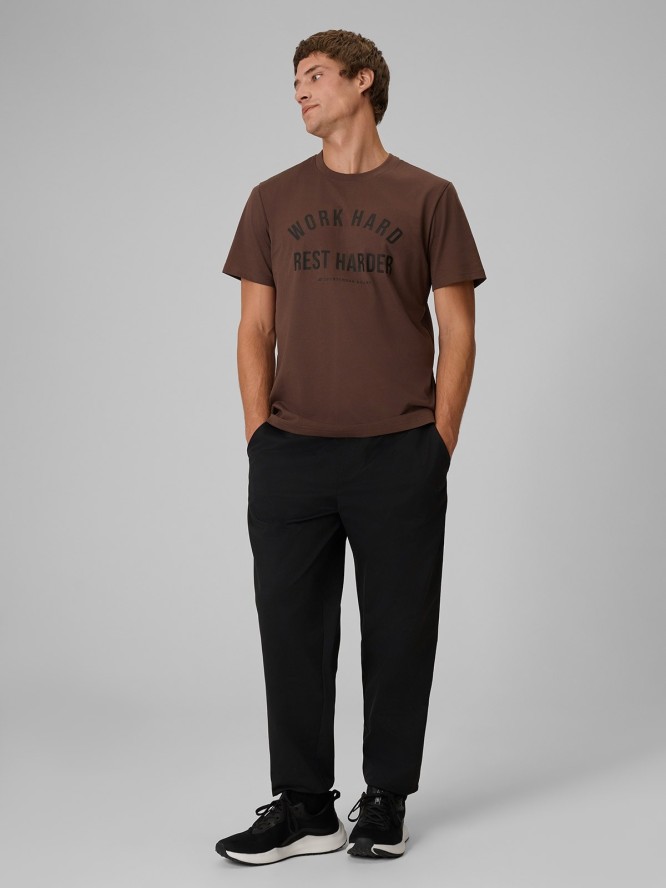 4F T-shirt regular z nadrukiem męski - brązowy S