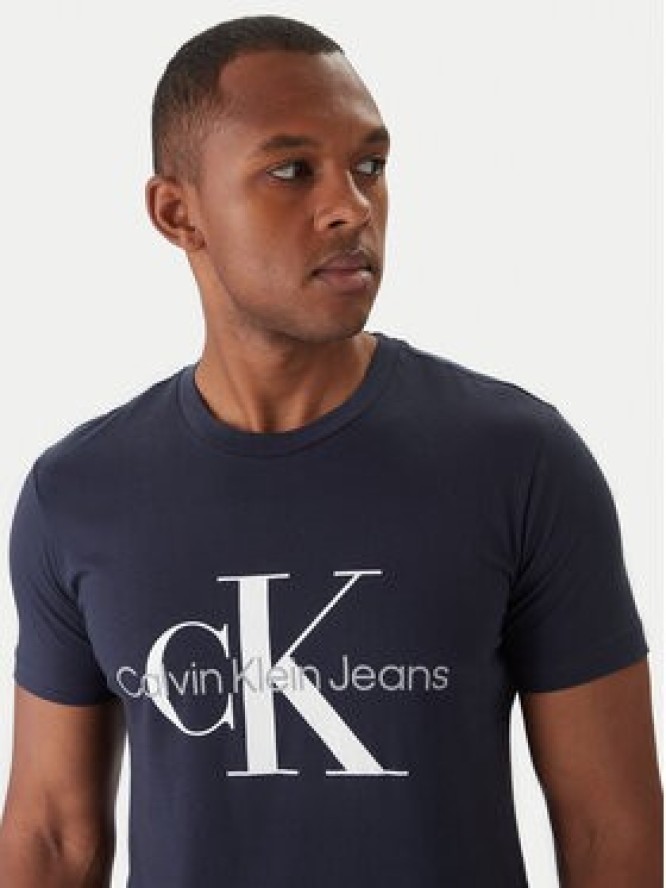 Calvin Klein Jeans T-Shirt J30J320935 Granatowy Slim Fit