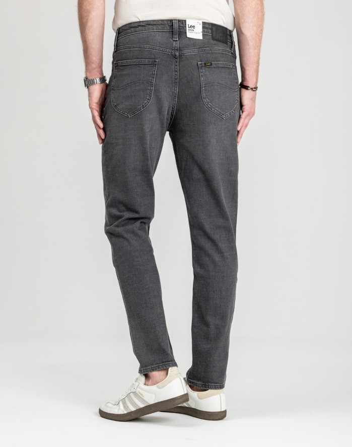MĘSKIE SPODNIE JEANSOWE LEE AUSTIN DARK SMOKE 112355803