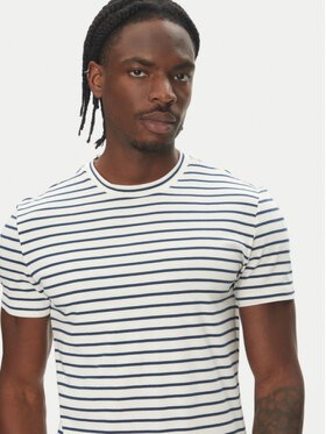 Mustang T-Shirt Allen 1016496 Granatowy Regular Fit