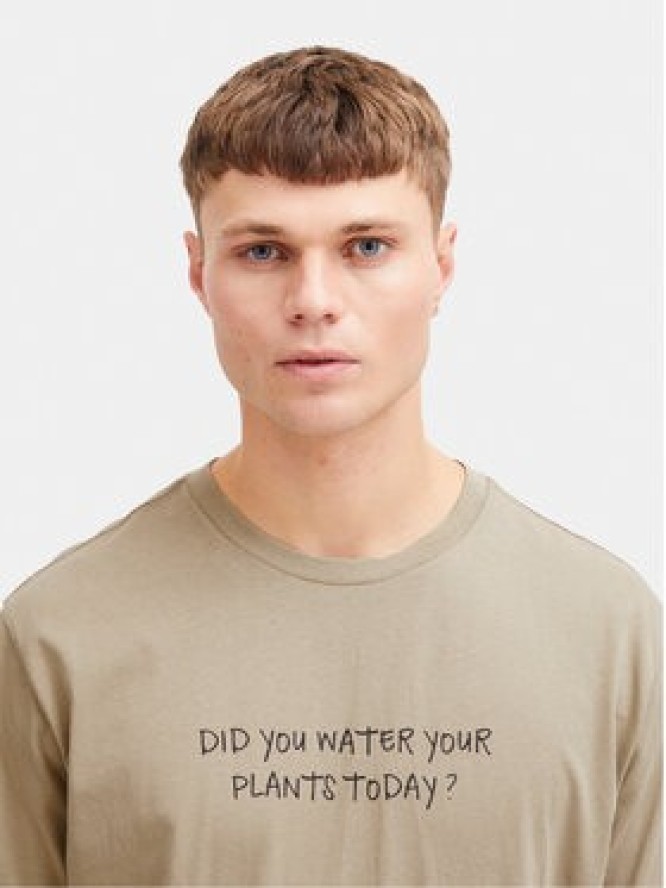 Solid T-Shirt Inam 21108141 Beżowy Regular Fit