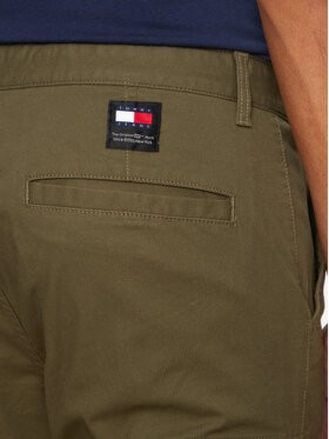 Tommy Jeans Spodnie materiałowe Austin DM0DM18940 Zielony Slim Fit