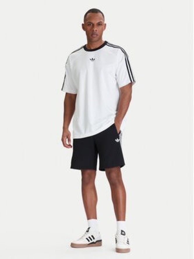 adidas Szorty sportowe Firebird KE1379 Czarny Regular Fit