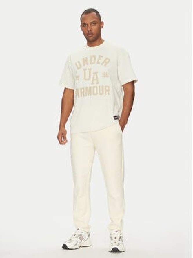 Under Armour T-Shirt Heavyweight Varsity 1390179 Beżowy Oversize