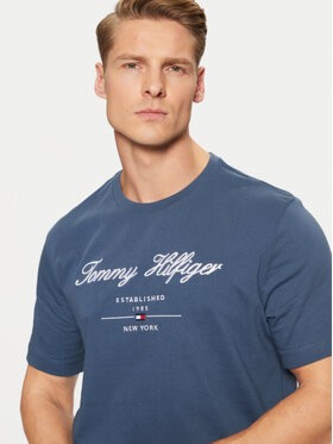 Tommy Hilfiger T-Shirt Script Logo Tee MW0MW33691 Niebieski Regular Fit