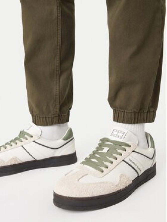 Tommy Jeans Joggery DM0DM23102 Khaki Regular Fit