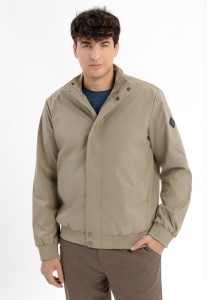 Lekka kurtka J-TEGABO