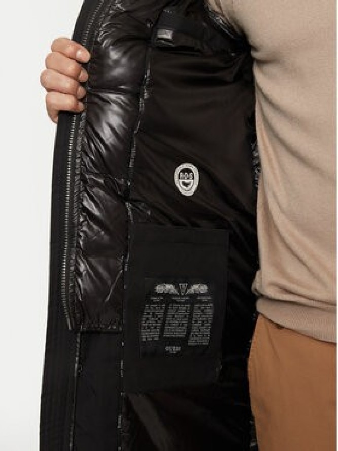 Guess Kurtka zimowa M4BL44 WGJR2 Czarny Regular Fit