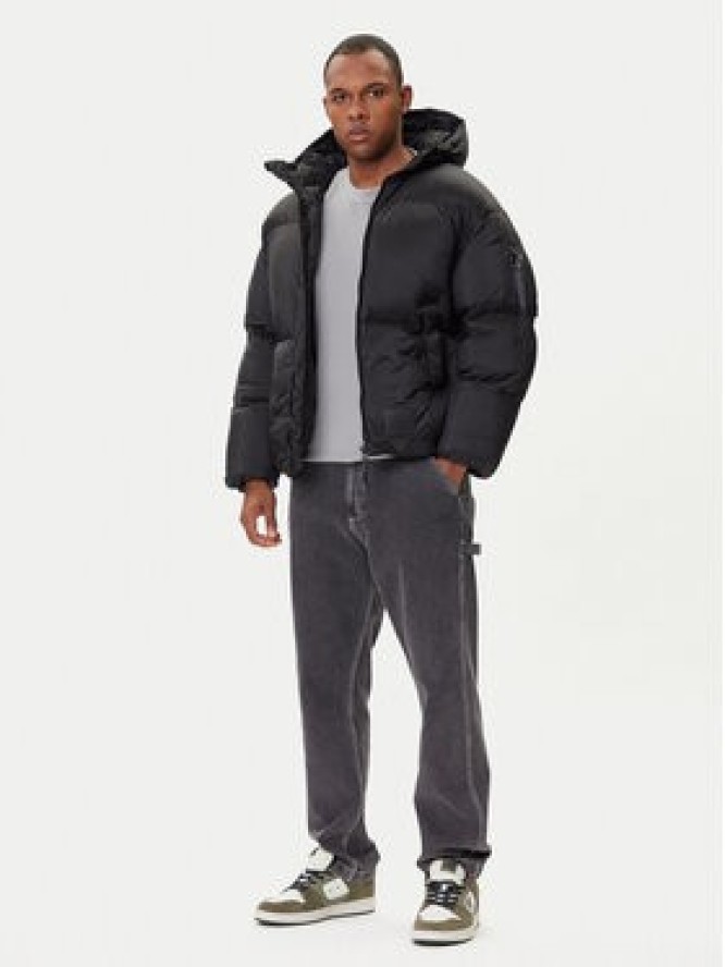 Alpha Industries Kurtka zimowa 148130 Czarny Regular Fit