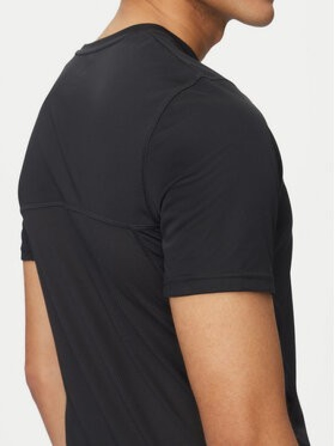 Reebok T-Shirt 100070571 Czarny Regular Fit