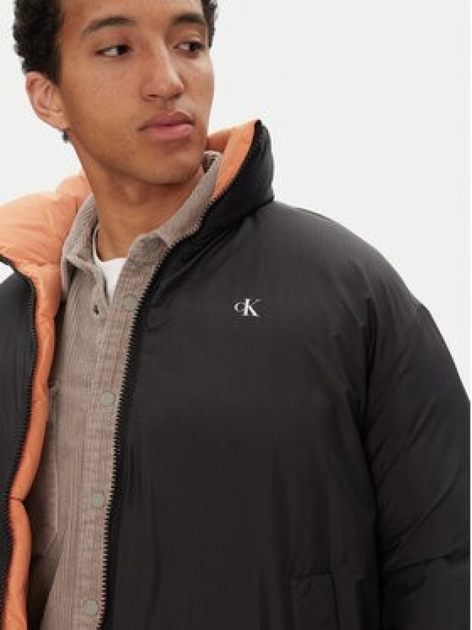 Calvin Klein Jeans Kurtka zimowa 90's J30J324438 Czarny Oversize