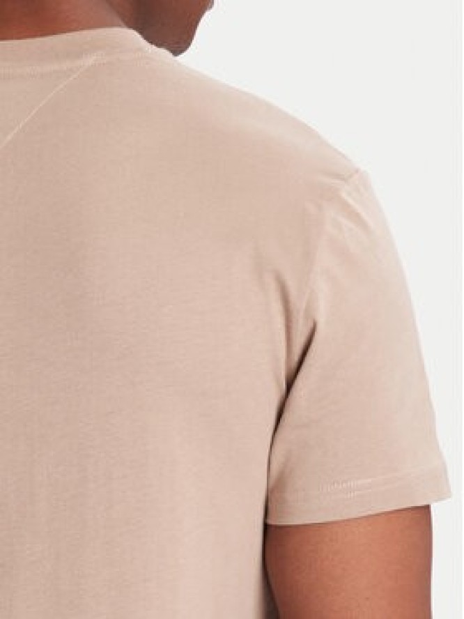 Tommy Jeans T-Shirt DM0DM21977 Beżowy Regular Fit