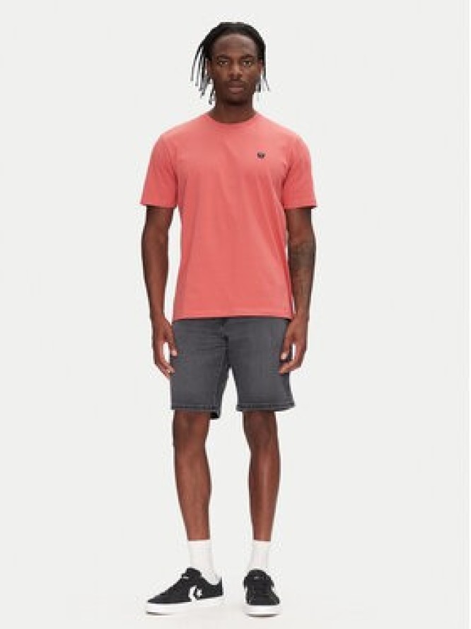 Wrangler T-Shirt Sign Off 112362687 Czerwony Regular Fit