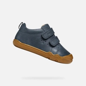 Sneakersy dla chłopców Geox Steppieup A