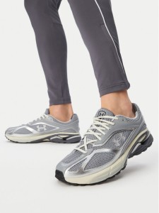Under Armour Sneakersy UA HOVR Apparition RTRFTR TC 3027595 Szary