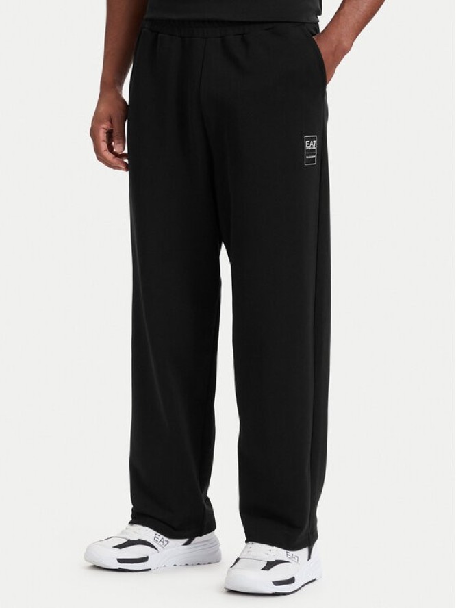 EA7 Emporio Armani Spodnie dresowe 7M002111 AF27201 UC001 Czarny Relaxed Fit