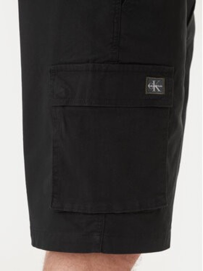 Calvin Klein Jeans Szorty materiałowe LV04RB618G Czarny Regular Fit