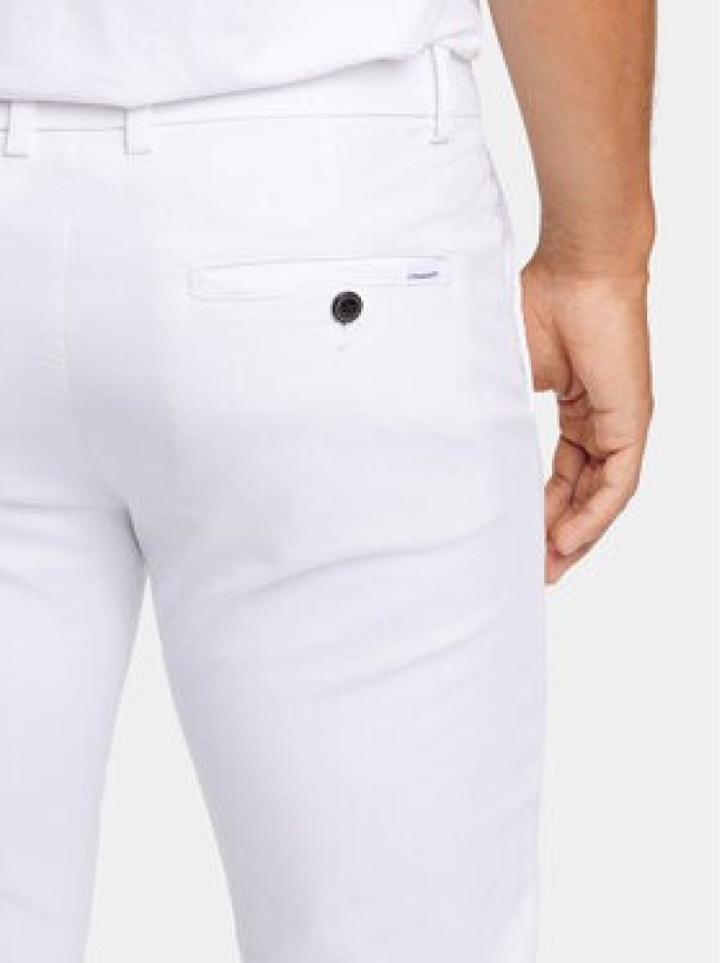 Lindbergh Chinosy 30-005044 Biały Slim Fit