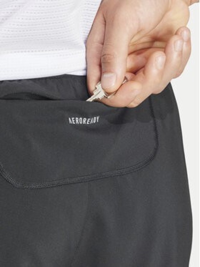 adidas Szorty sportowe Own The Run IY0704 Czarny Regular Fit