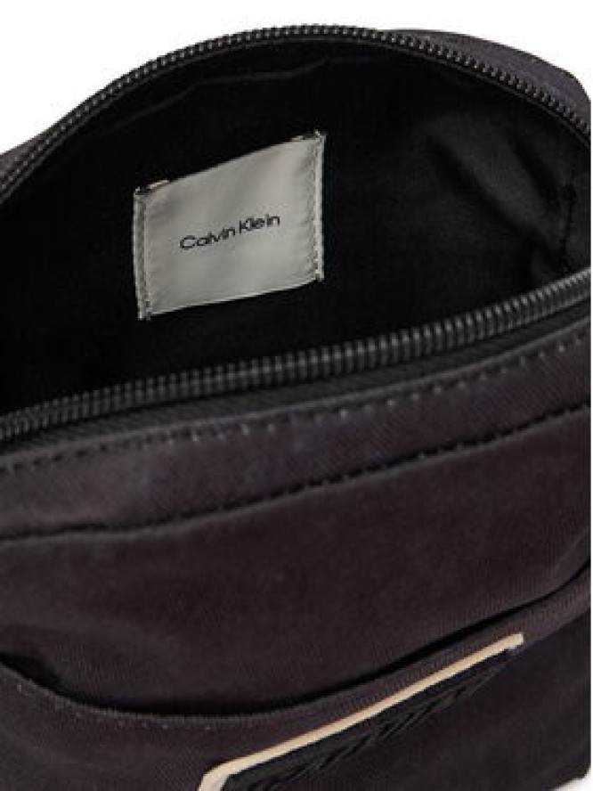 Calvin Klein Saszetka Ssnl Graphic Reporter LV04D3627G Czarny