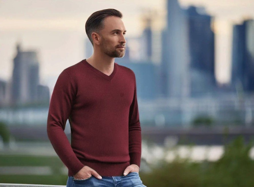 Sweter Męski Wełniany - Dekolt w Serek - Pako Jeans - Bordowy