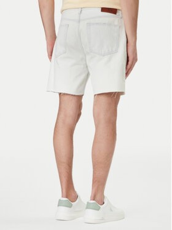 Calvin Klein Jeans Szorty jeansowe Classic LV04RF787G Écru Regular Fit