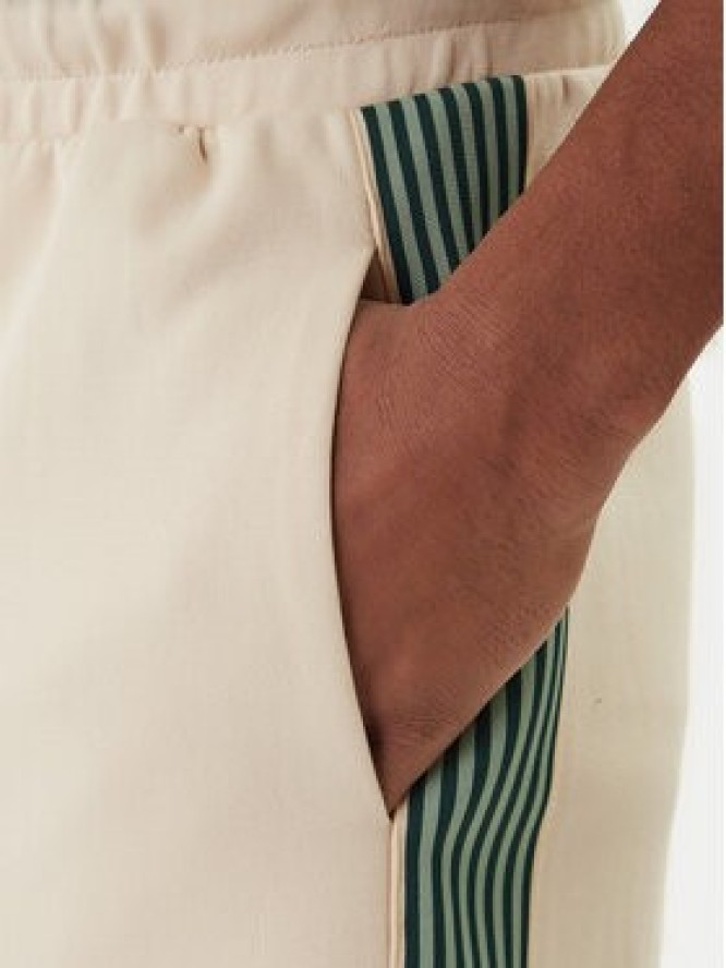 EA7 Emporio Armani Szorty sportowe 7M001501 AF12660 Beżowy Regular Fit