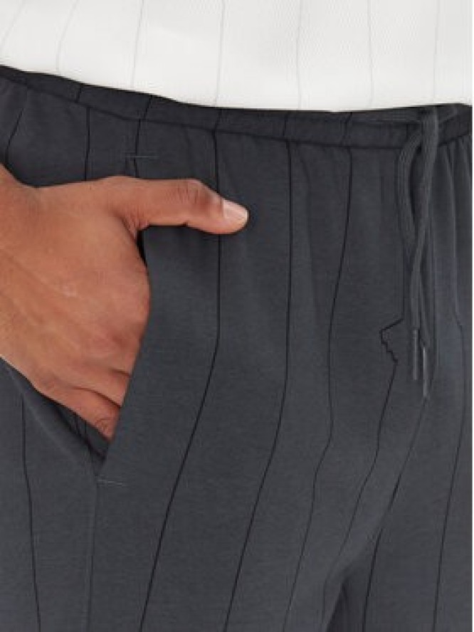 adidas Spodnie dresowe Seasonal Essentials US Sport JD8101 Szary Regular Fit