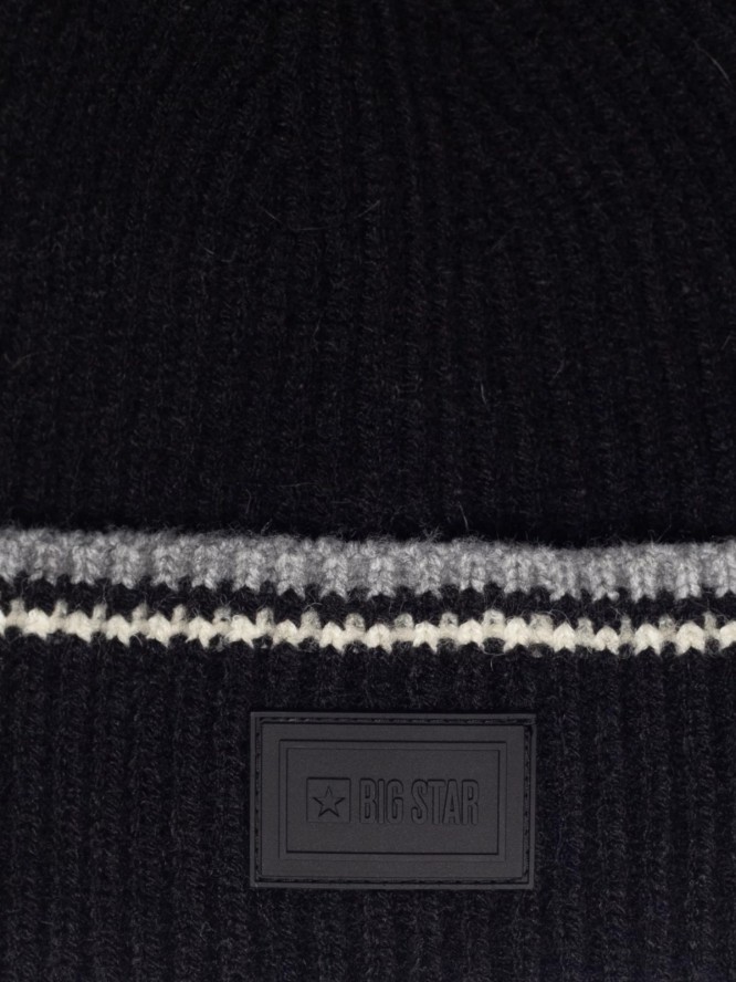 Czapka męska z kolorowym akcentem czarna Wandegor 907