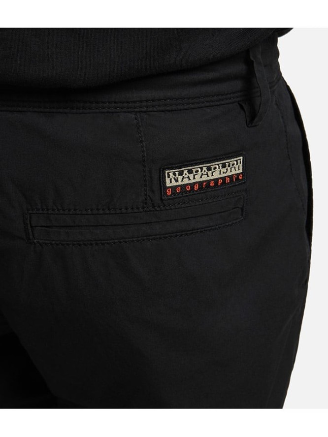 Napapijri Bermudy "Nakuru" w kolorze czarnym rozmiar: W29