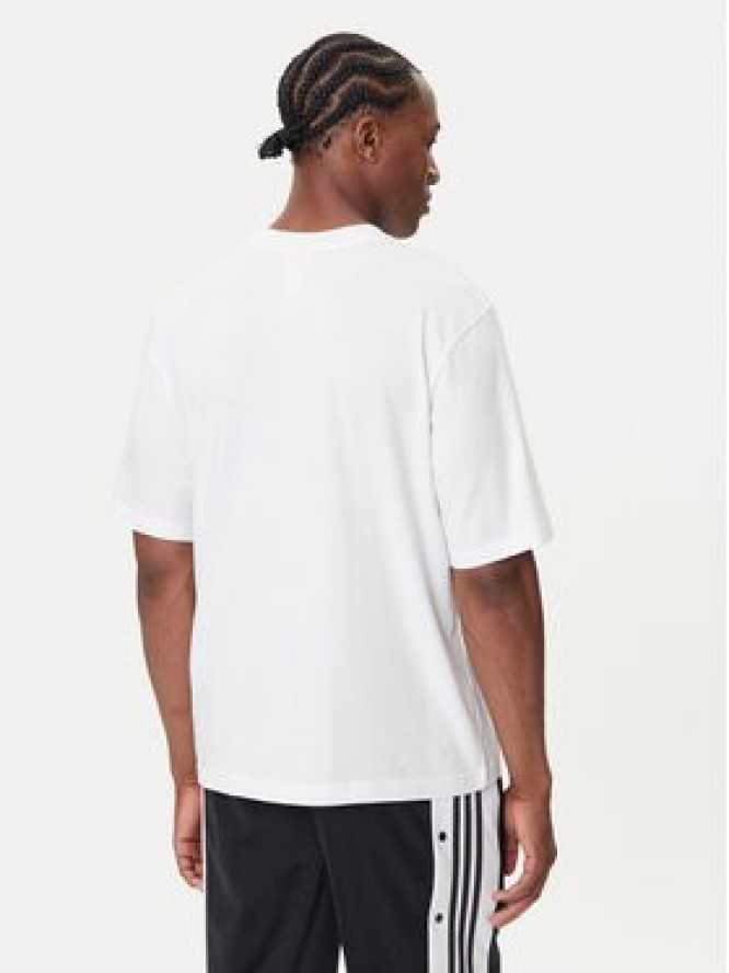adidas T-Shirt Leo JV7570 Biały Oversize