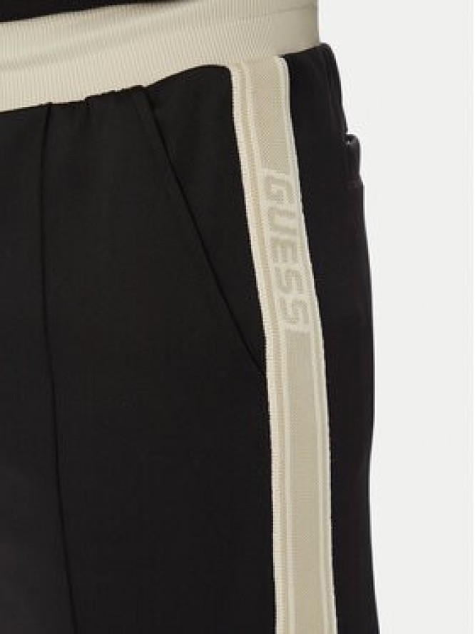 Guess Spodnie dresowe Z5YB14 KCRU2 Czarny Regular Fit