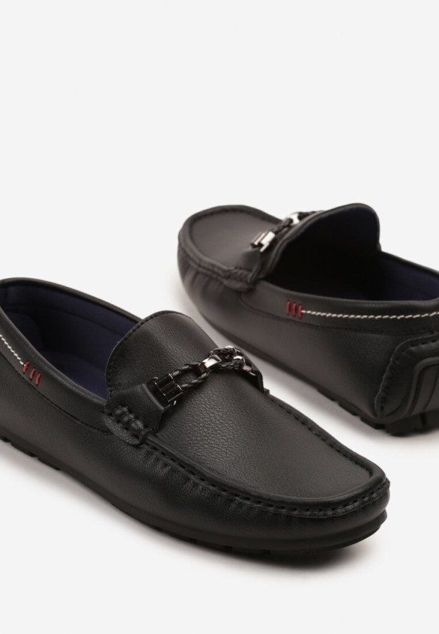 Czarne Półbuty Mokasyny z Ozdobnymi Przeszyciami i Aplikacją Wismea