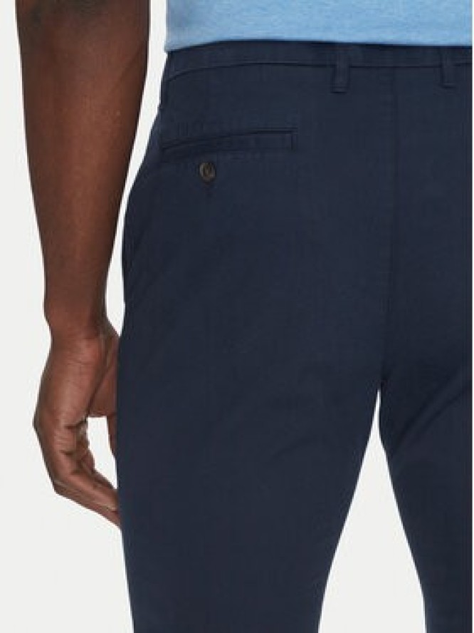Michael Kors Chinosy CS4301KDR2 Granatowy Slim Fit