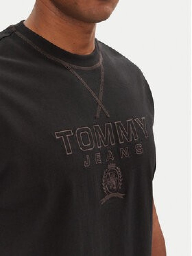 Tommy Jeans T-Shirt Tonal Crest DM0DM20805 Czarny Relaxed Fit