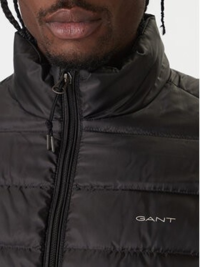 Gant Kurtka puchowa 7006526 Czarny Regular Fit