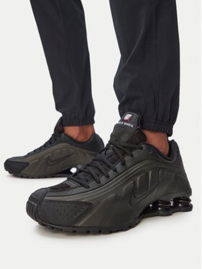 Nike Sneakersy Shox R4 HQ1988 Czarny