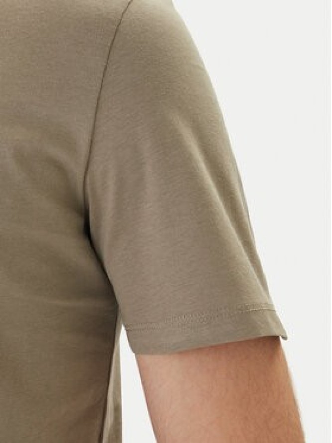 Guess T-Shirt Z6GI06 K2847 Khaki Regular Fit