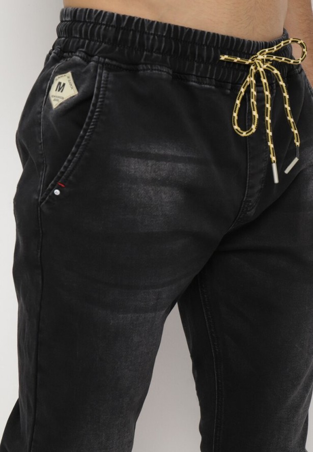 Czarne Jeansy Joggery ze Sznurkiem w Talii i Ściągaczami Serrona