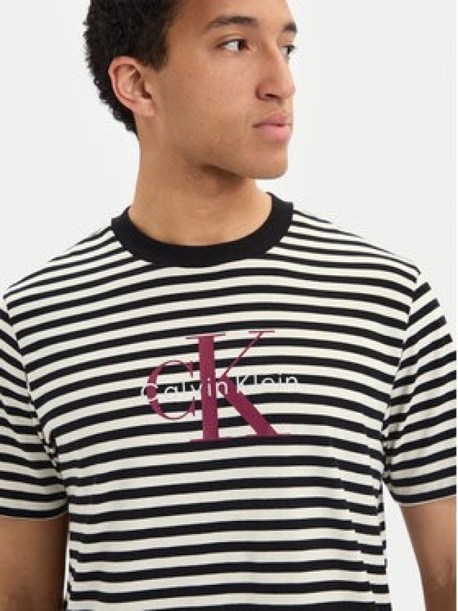 Calvin Klein Jeans T-Shirt SS 20S LV04RD204G Czarny Regular Fit