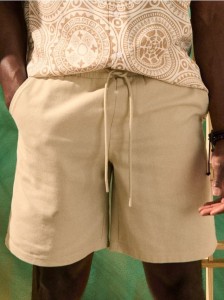 Luźne szorty wiązane w talii - beżowy