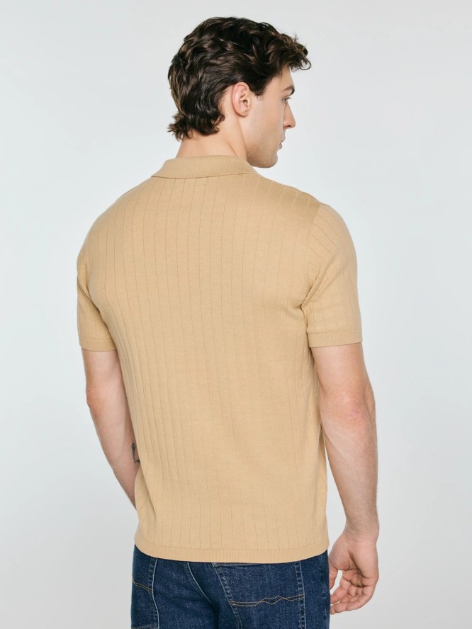sweter męski polo z krótkim rękawem beżowy matisonis 801