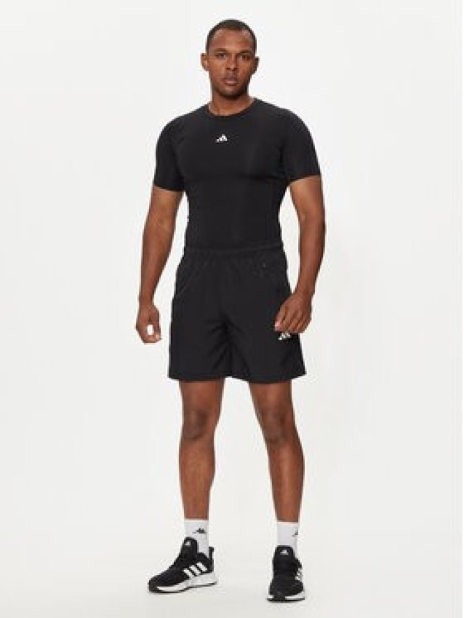 adidas Koszulka techniczna Techfit Compression JE6698 Czarny Slim Fit